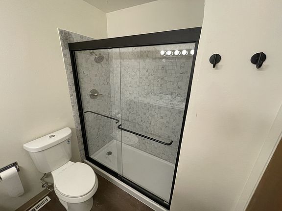 3rd image of 1111 30th St Unit 1B