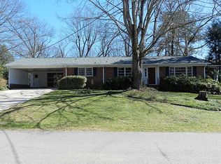 415 Brookside Dr, Gaffney, SC 29340