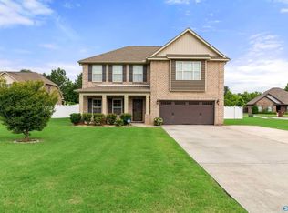 11 Cloverbrooke Ct, Decatur, AL 35603