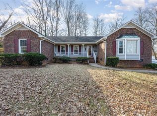 5713 Buddingwood Dr, Greensboro, NC 27409