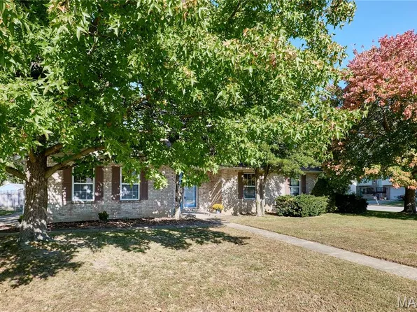 601 Rain Hollow Dr, O Fallon, IL 62269