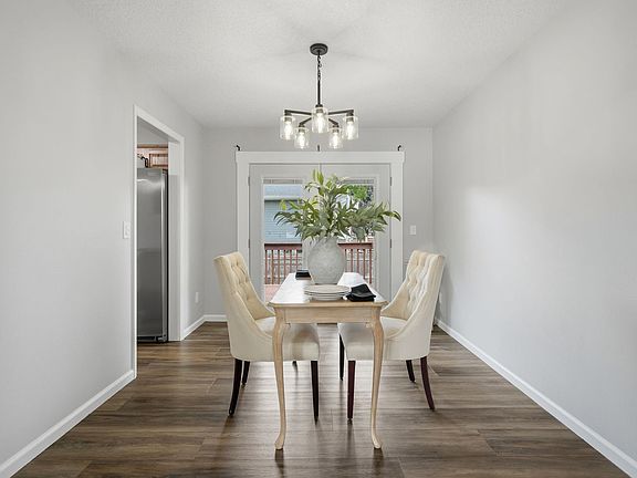 5th image of 4415 Montclair Ct