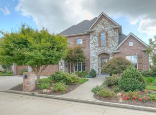 2820 Ridgeview Dr, Joplin, MO 64801