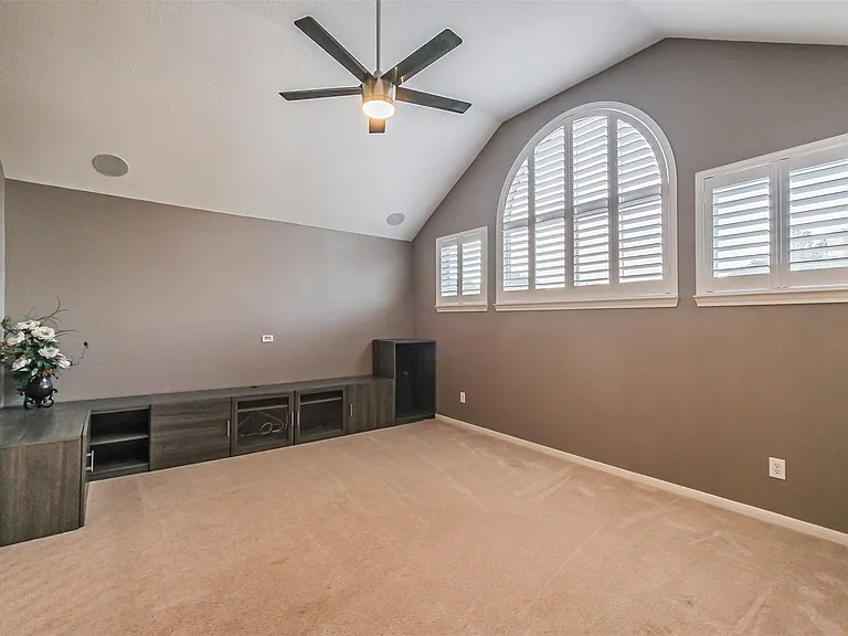 5506 Langhorne Ct — Photo 28