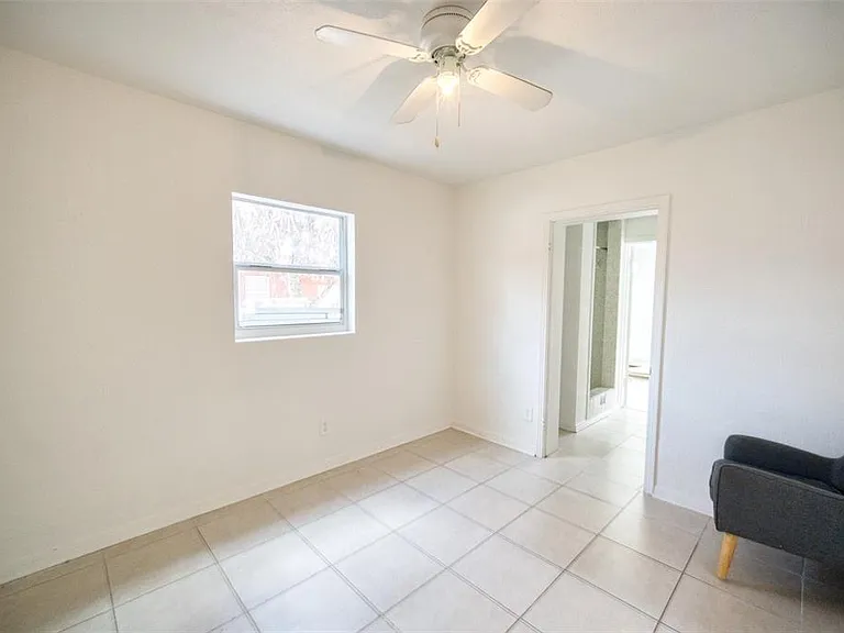 2317 Harris St — Photo 28