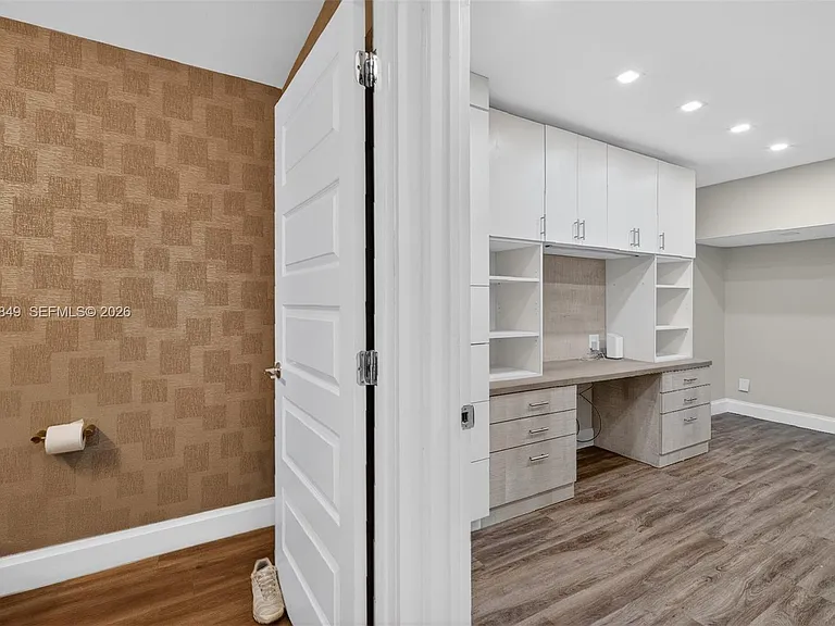 1603 W Harmony Lake Cir — Photo 10