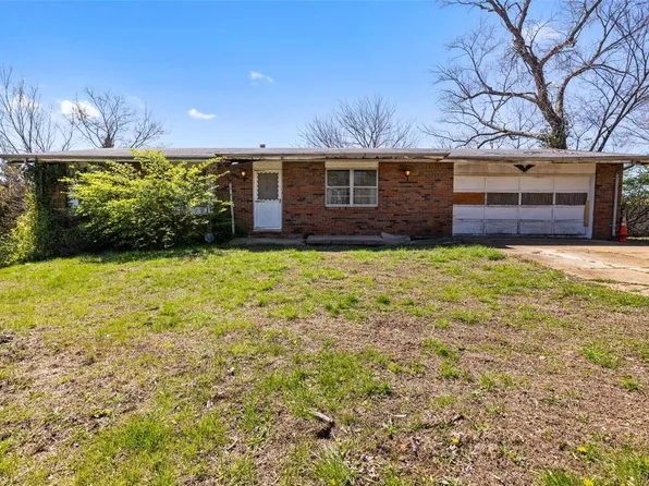 101 Hinrichs Ln, Arnold, MO 63010