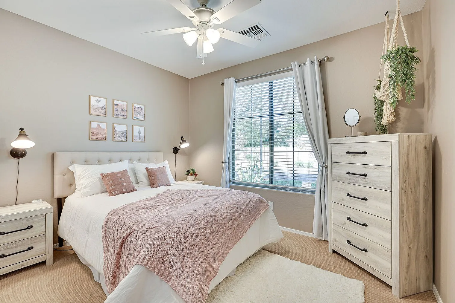 3 bed, 2.0 bath, 1797 sqft, $4,124 — Photo 4