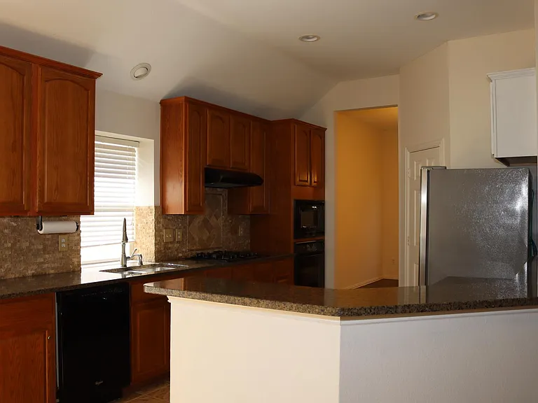 1548 Idlewild Dr — Photo 25
