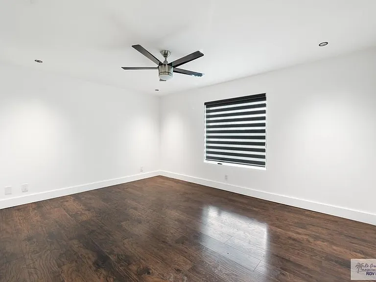 28 Red Bay Cir — Photo 12
