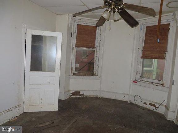4th image of 316 W Earlham Ter