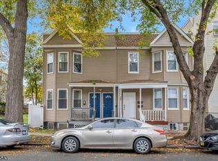 30 Linden Ave FLOOR 2, East Orange, NJ 07018