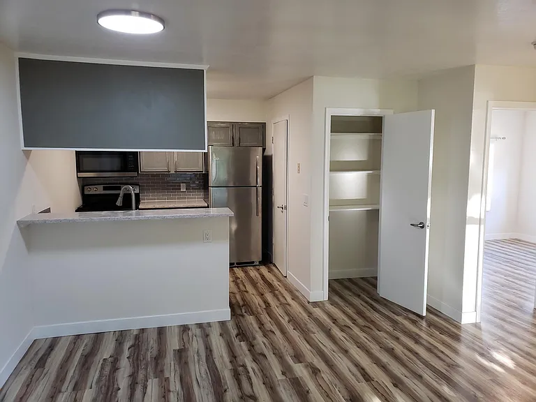 212 N Dyckman St #2 — Photo 3