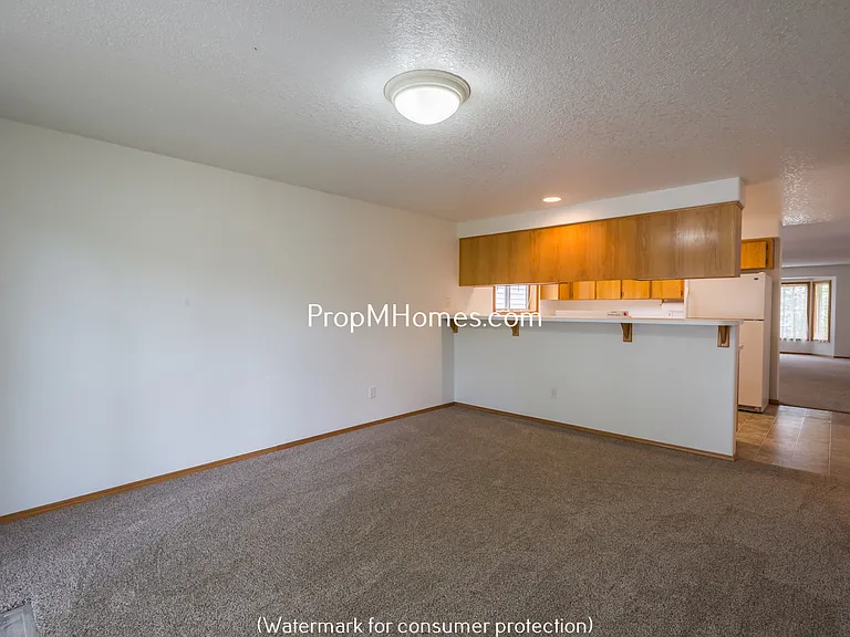 20765 SW Eggert Way — Photo 7
