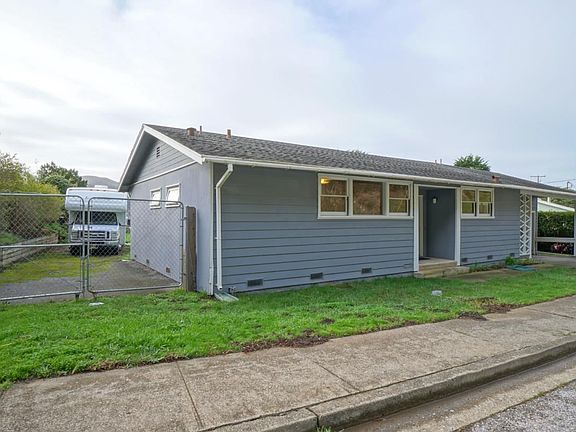 3rd image of 912 Corona Dr