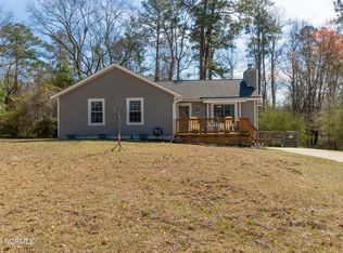 825 Mill River Rd, Jacksonville, NC 28540