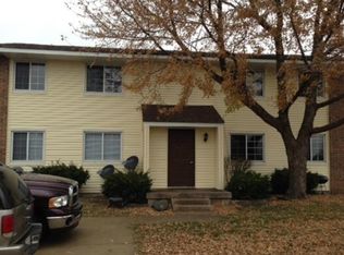 600 S East St #203, Gardner, IL 60424