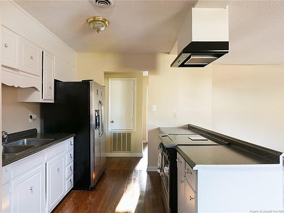 5th image of 4521 Spinel Dr