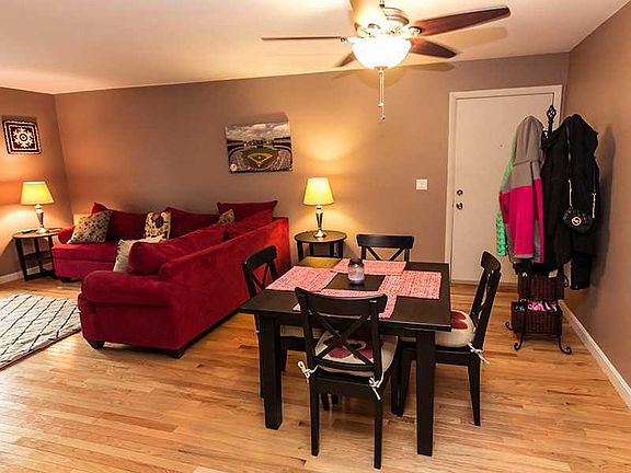 5th image of 1139 1/2 Hartford Ave APT 7C