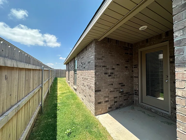 3402 Tiffin Ave #A — Photo 28