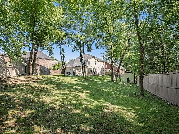 3rd image of 441 Valley Spring Dr