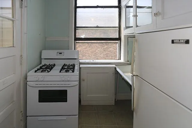 Delightful 1 Bed, 1 Bath at Winnemac + Winchester (Ravenswood) — Photo 2