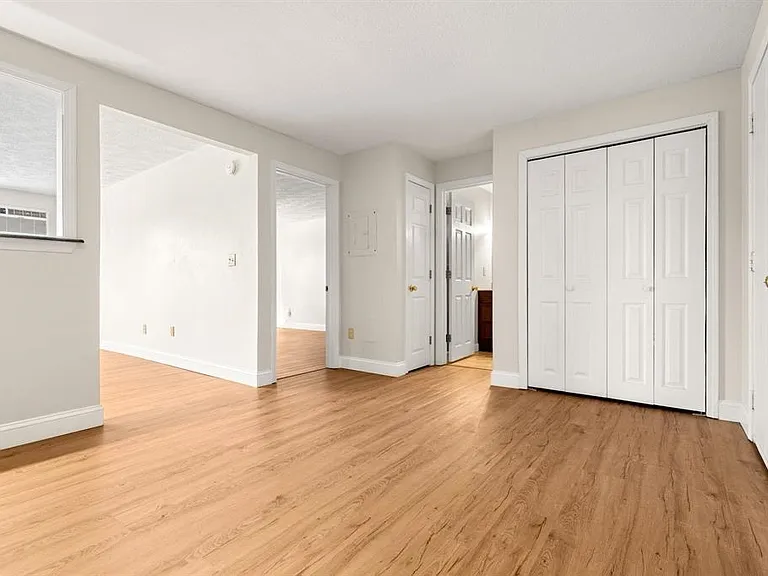555 Calef Rd #3 — Photo 2