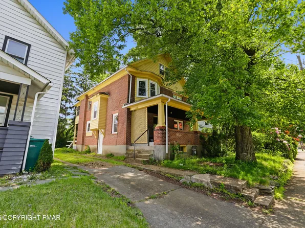 97 E Broad St, East Stroudsburg, PA 18301