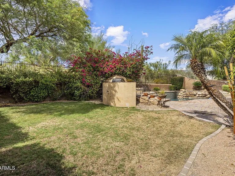 9572 E Mountain Spring Rd — Photo 41