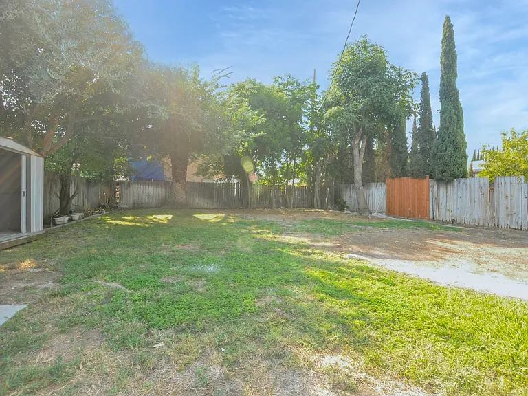 615 Lorena Ave — Photo 13