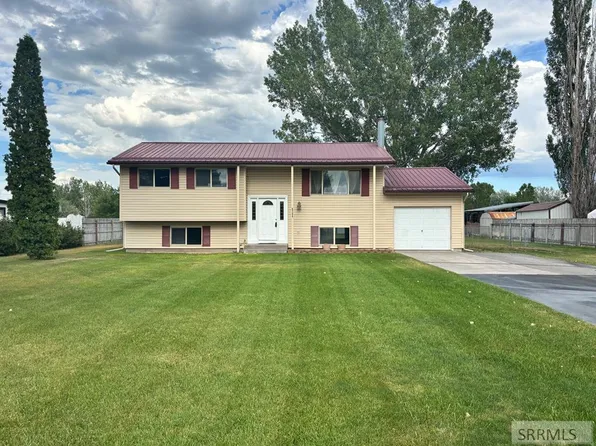 6764 N Jennifer Ln, Idaho Falls, ID 83401