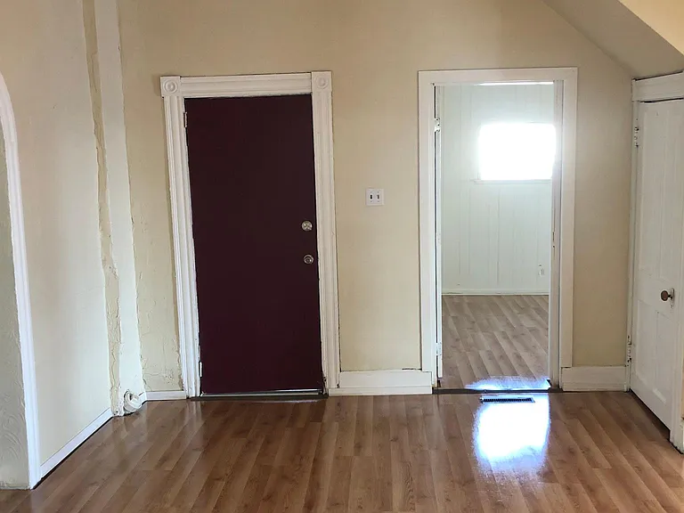 601 View Ave — Photo 8