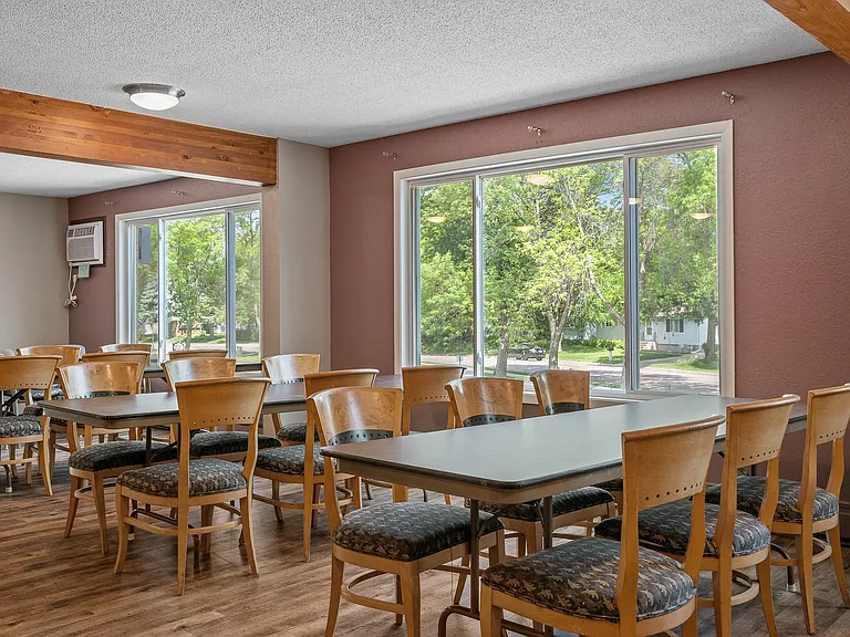 Golden Meadows Apartments — Photo 21