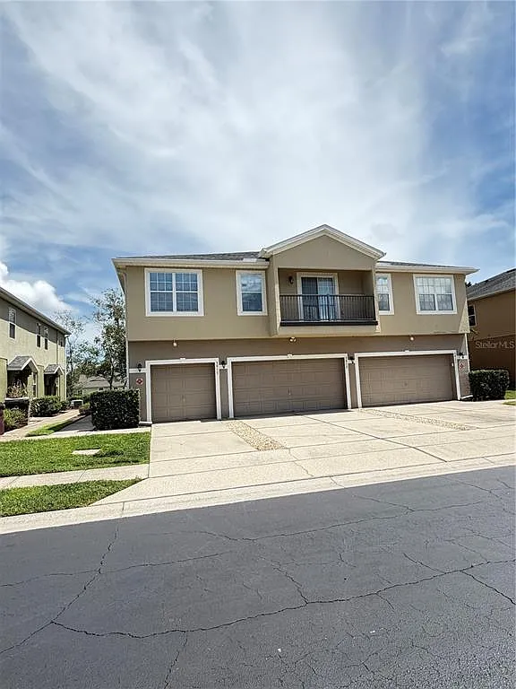2 bed, 2.0 bath, 1268 sqft, $1,725 — Photo 1