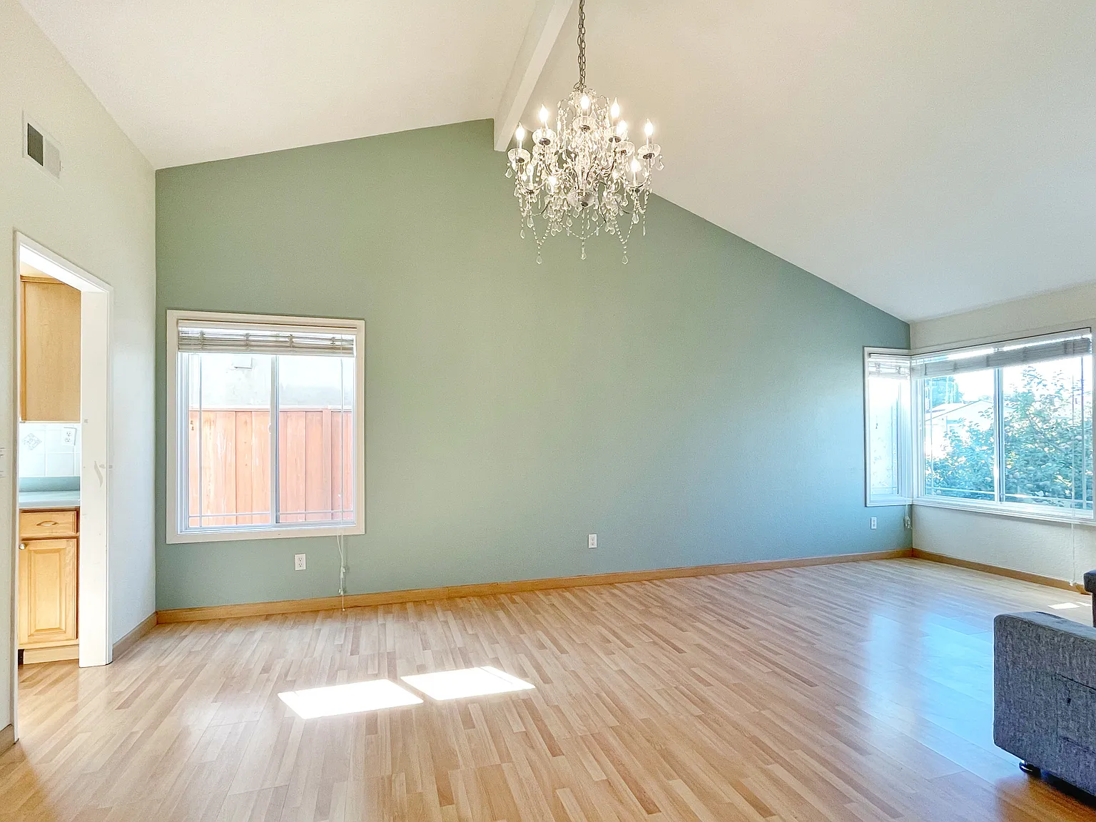 3 bed, 1480 sqft, $4,000 — Photo 3