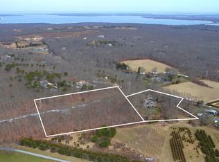 626 Millstone Rd, Water Mill, NY 11976