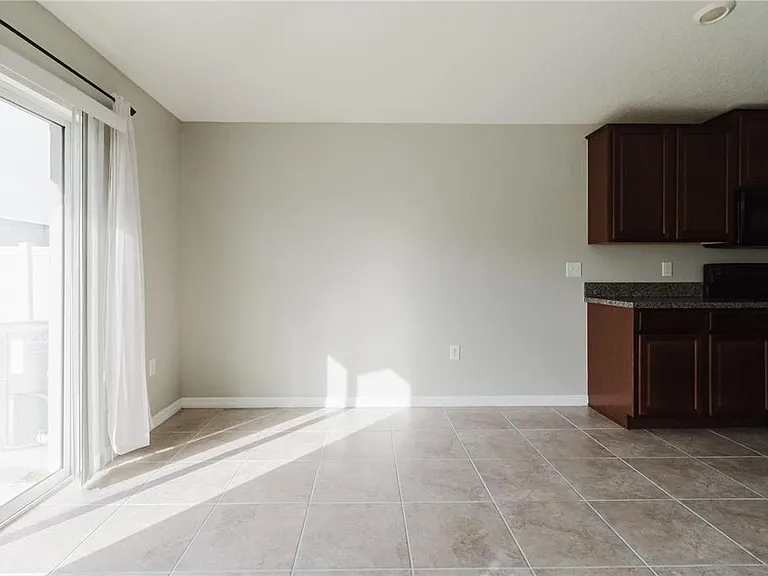 304 Cascade Bend Dr — Photo 76