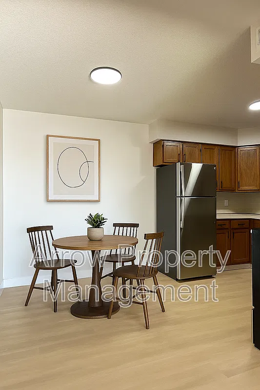 2 bed, 1.0 bath, 889 sqft, $985 — Photo 3