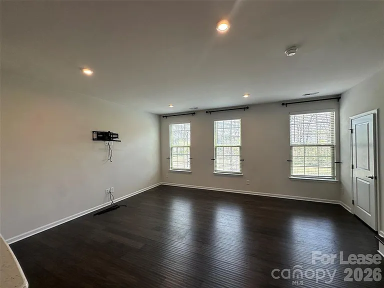 3612 Speer Blvd — Photo 5