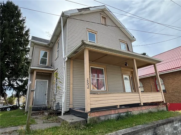 252 Catalpa St, New Kensington, PA 15068