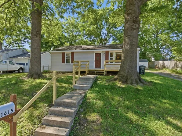 1615 Terry St, Leavenworth, KS 66048