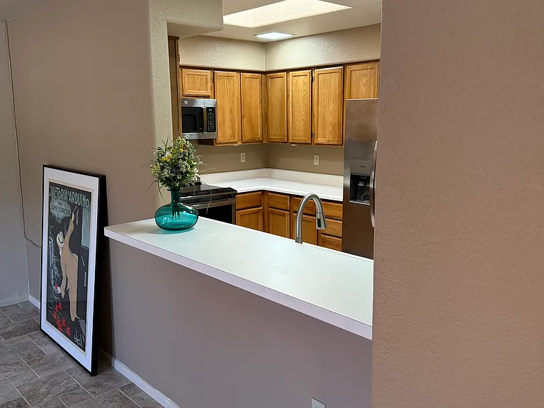 8631 N Little Oak Ln — Photo 4