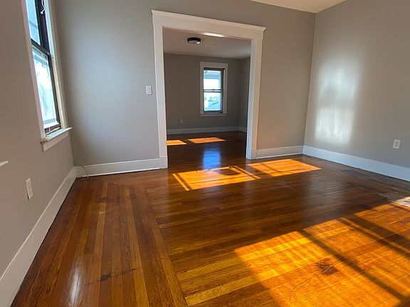 2nd image of 4 Clifton St #9505298