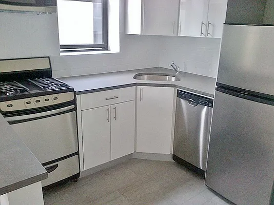 Rented by Bohemia Realty Group | media 59