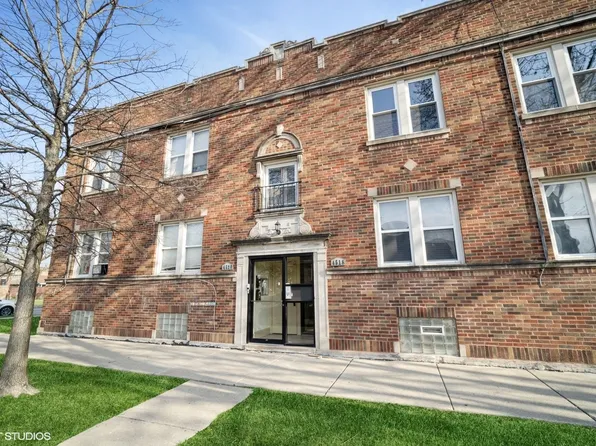 4518 W Wellington Ave #2, Chicago, IL 60641