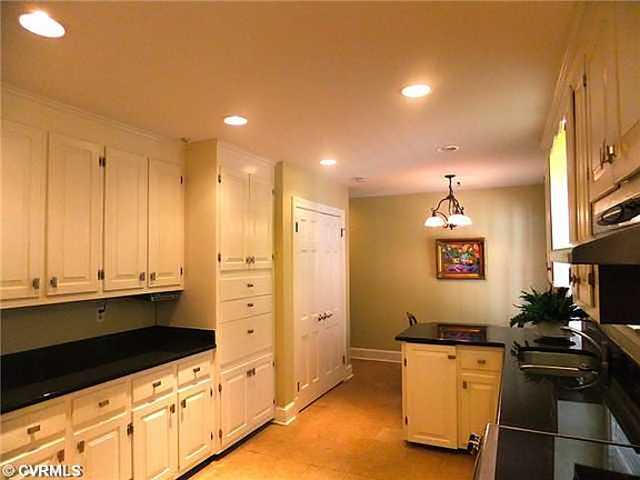 4th image of 206 Santa Clara Dr