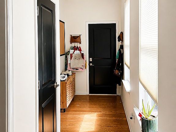 3rd image of 1224 Assembly St