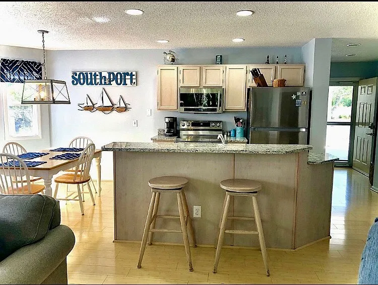 3030 Marsh Winds Cir — Photo 4