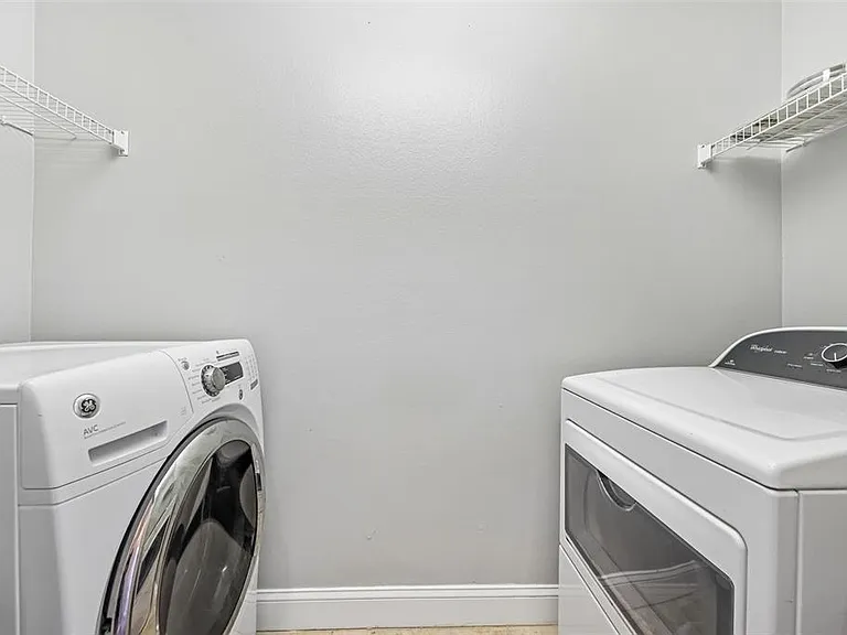 2611 E Jefferson St #4 — Photo 19