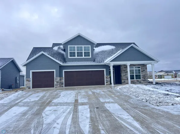 4038 49th Ave S, Fargo, ND 58104